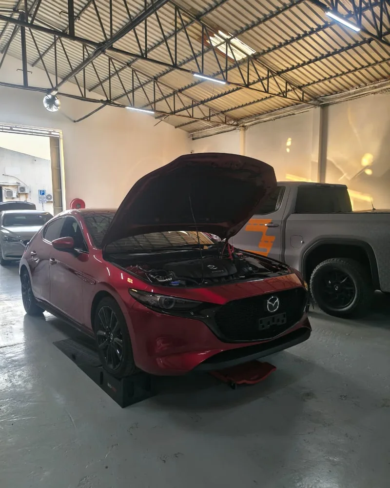 E3LEVEN inspection of a Mazda 3